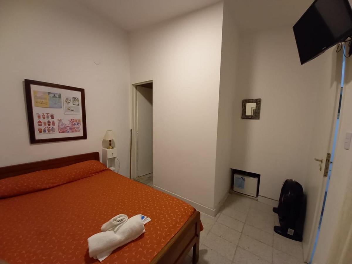 Hotel San Carlos Buenos Aires Eksteriør bilde